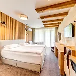 Kiparis Hotel 4*