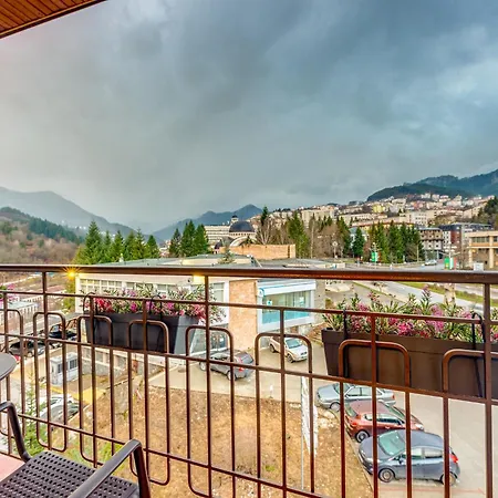 Hotel Kiparis 4*