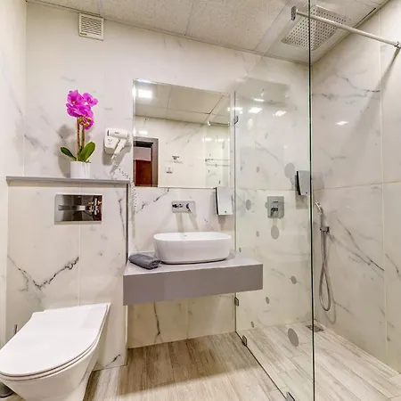 Отель Kiparis 4*